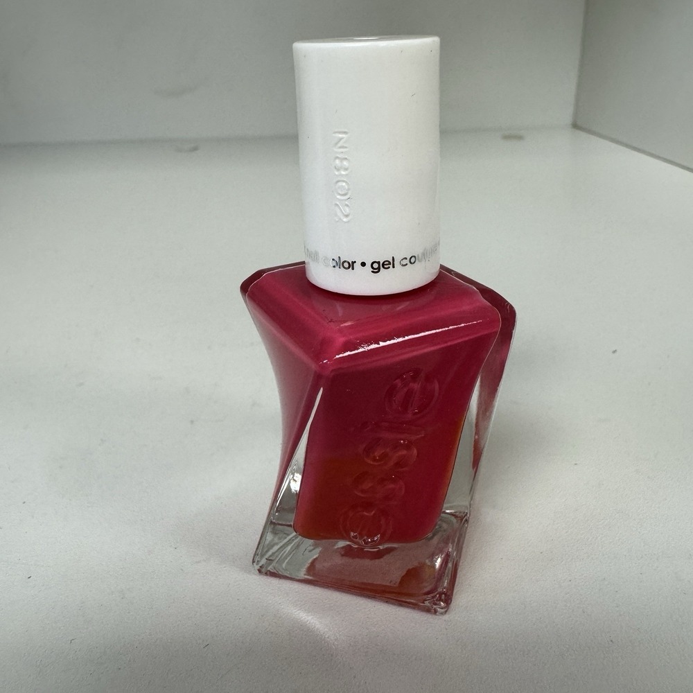 Essie Gel Couture Nail Polish #300 The It-Factor 0.46OZ new without box